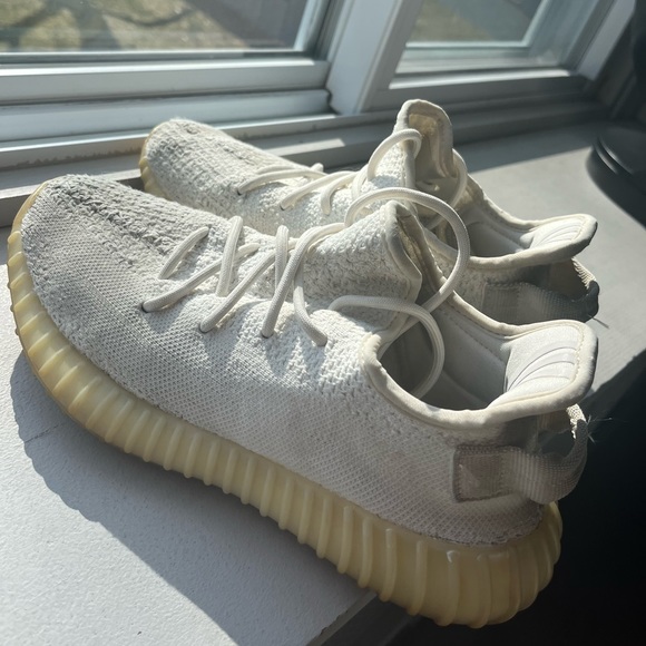 Yeezy Boost 350 V2 Cream - Picture 1 of 6